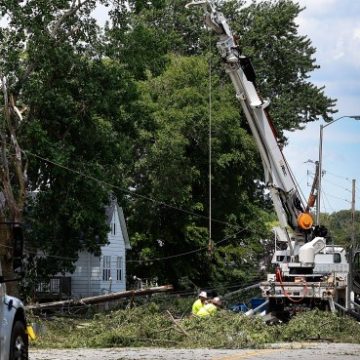 15c65b93-1a03-4bf1-9517-e09272b9f5aa Griffith Residents Face Long Wait for Storm Relief Funds