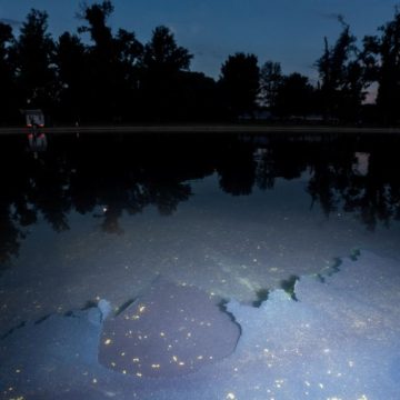 Government Stands by Contractor Despite Reflecting Pool Issues