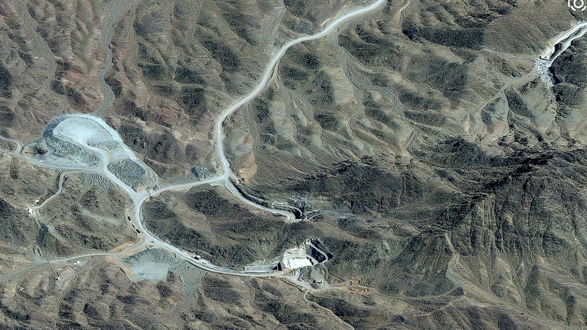 US Plans to Acquire Iran’s Enriched Uranium from Pickaxe Mountain