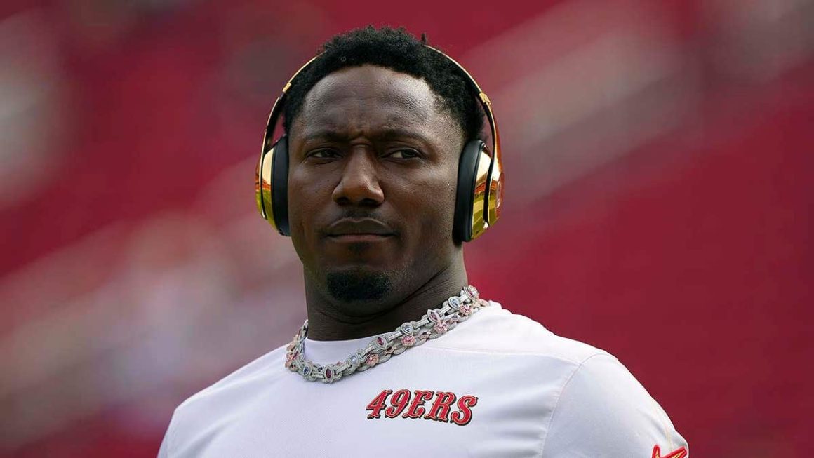San Francisco 49ers Re-Sign Deebo Samuel Amid Training Camp Concerns