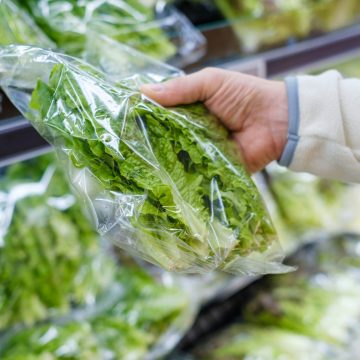 220c02fe-6596-436e-9eb3-ed4ad6ad86fb Cyclospora Outbreak from Recalled Lettuce Alters Consumer Habits