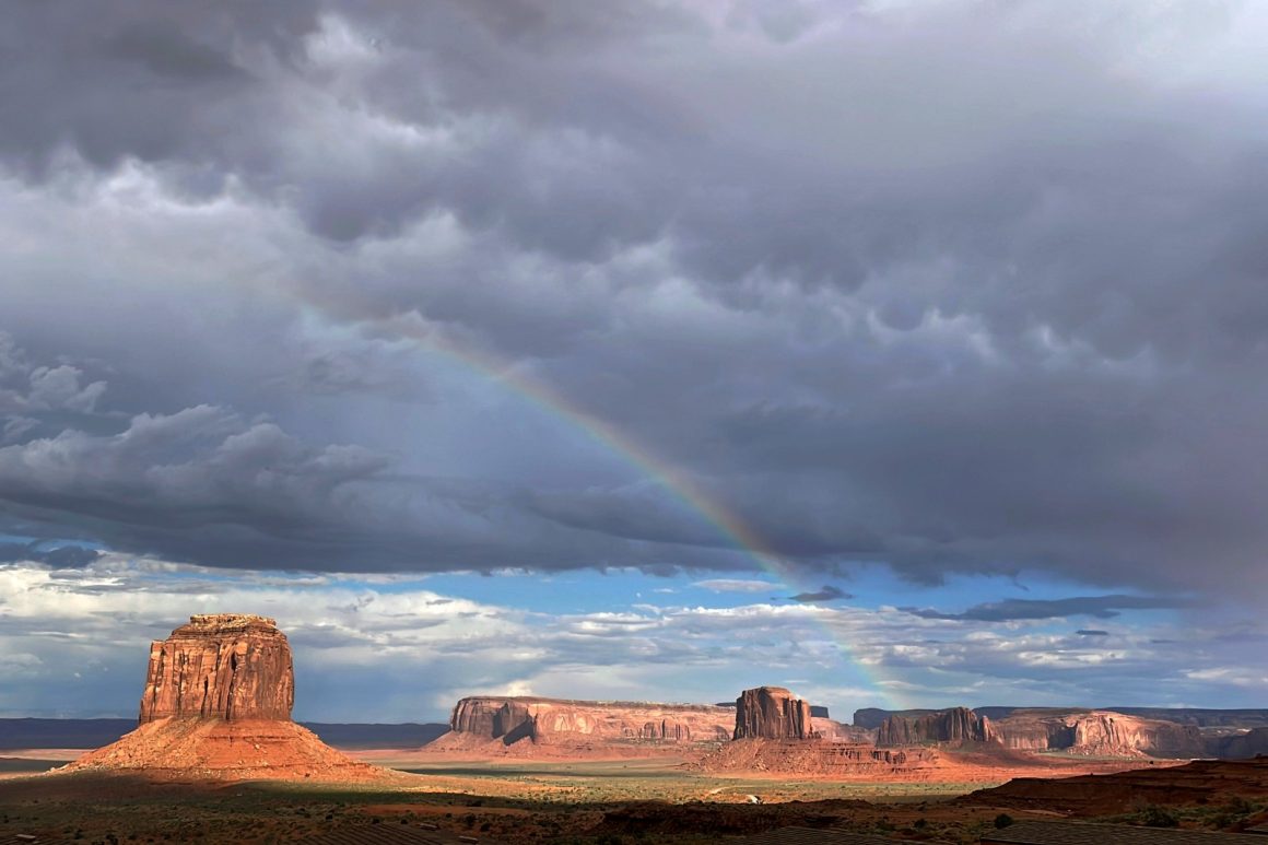 The Old Farmer’s Almanac Predicts Weather Patterns for August