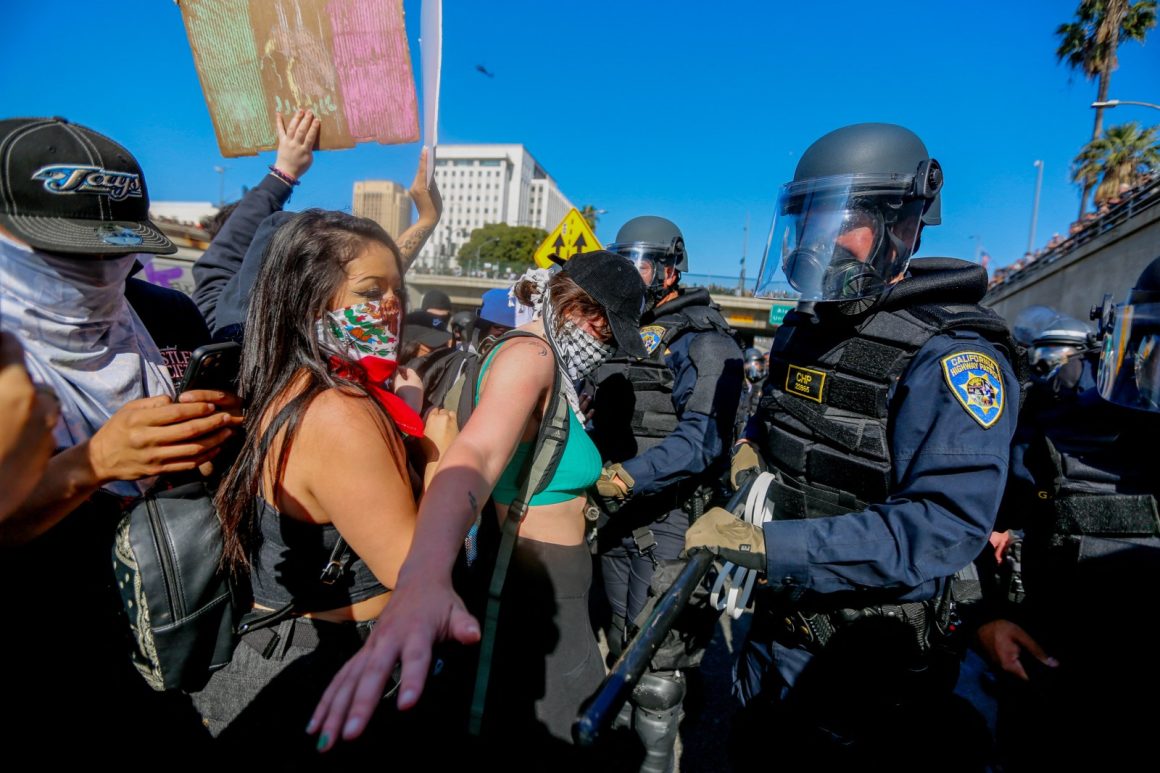 2f7bc3d1-f9e0-47b0-a127-44786dd7d704 The Shifting Dynamics of Immigration in the U.S.