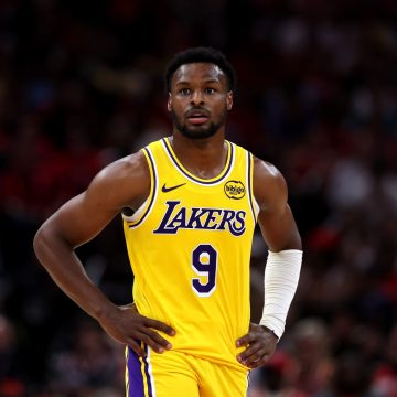 Lakers Deal Impacts Team Roster Decisions