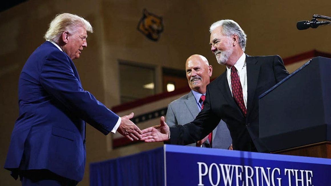 Trump’s Support for Tomahawk Chop Stirs Debate
