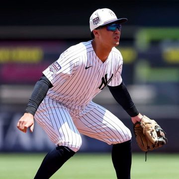 Yankees Face White Sox amid Challenges and Opportunities