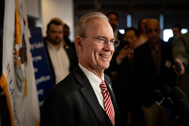 46152427-7f85-46e4-9d0b-4c0c7948caa7 Fundraising Dynamics in Illinois Governor and Senate Races