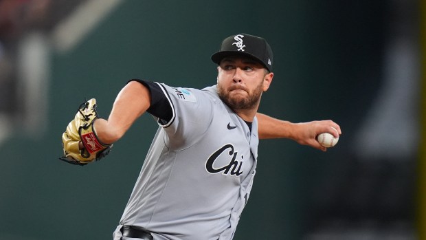 4ec67ec4-3a0a-4acd-961a-a4c4240b85fc Chicago White Sox Hold Off Texas Rangers with Strong Pitching and Key Plays