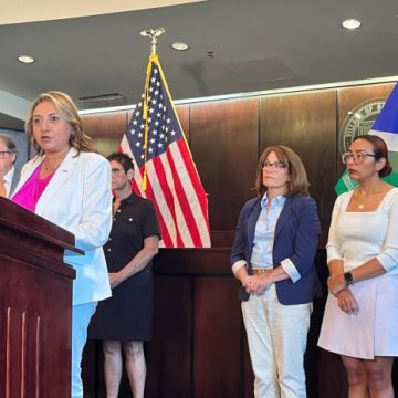 Southwest Suburban Leaders Rally Against Proposed Water and Sewer Rate Hike