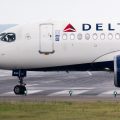 Delta Plane Experiences Firework Impact While Landing on July 4th