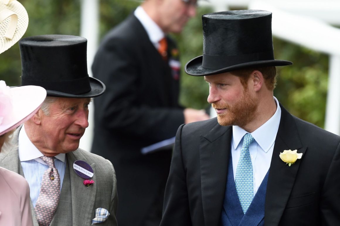 Prince Harry’s Solo Stay at Buckingham Palace During U.K. Visit