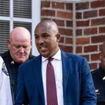 Mississippi Senate Race Heats Up as Colom Challenges Hyde-Smith
