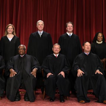 6d02d1d9-e325-40ad-920f-c814ab136b41 Public Perception of Conservative Supreme Court Justices Declines