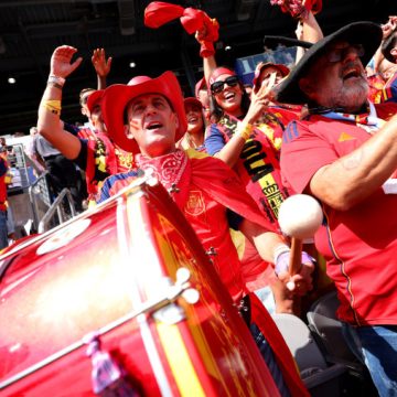 Spain Celebrates World Cup Victory with Royal Welcome and Parade