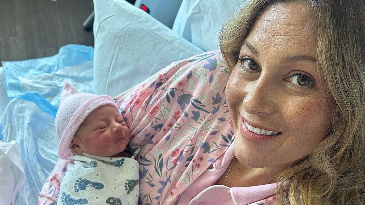 Baby’s Unplanned Arrival at Fast-Food Parking Lot