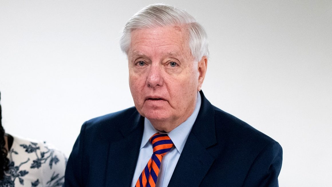7a91e7d5-9c29-49c7-bfe6-762a2d011f5b Tributes for Senator Lindsey Graham Following His Unexpected Death
