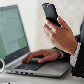 How to Protect Your Personal Information When Traveling