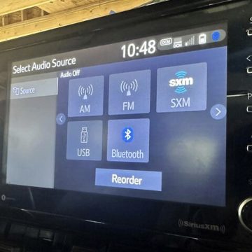 Push to Preserve AM Radio in Cars Gains Momentum