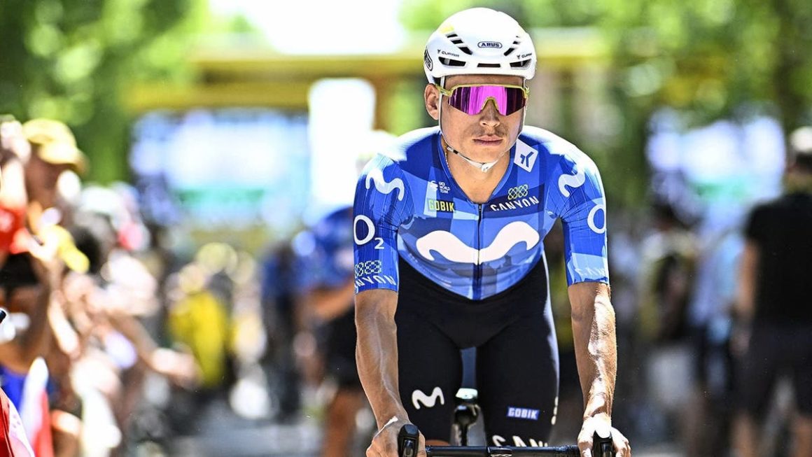 Freak Accident at Tour de France Involving Colombian Cyclist Einer Rubio
