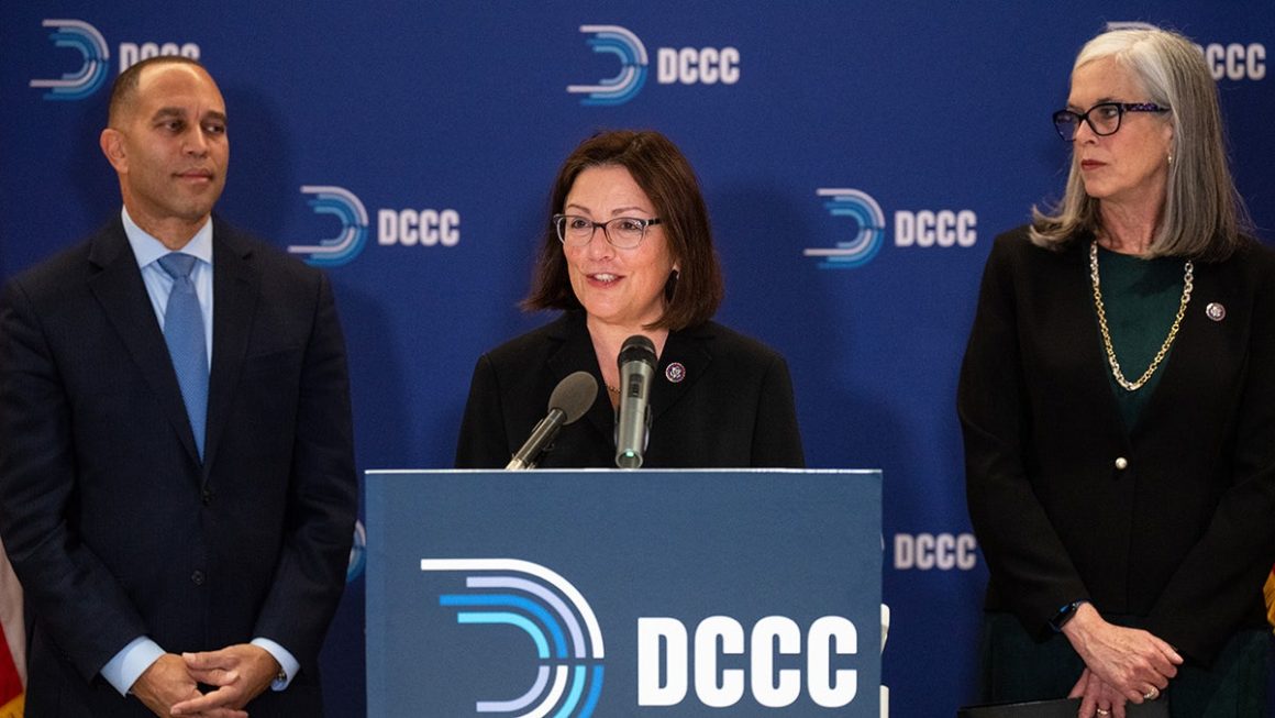 DNC Faces Financial Challenges Ahead of Midterms