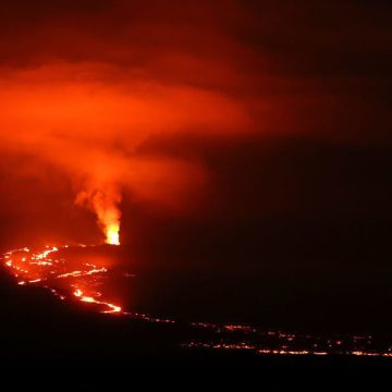 What Distinguishes Hawaii’s Erupting Volcanoes