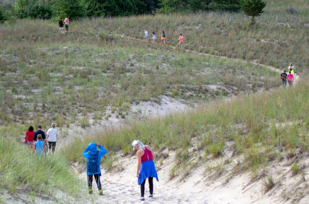 9272d6d3-0965-422b-94fe-efe81ade0dd9 Legacy of Ron Seman Celebrated in Indiana Dunes Memorial Hike