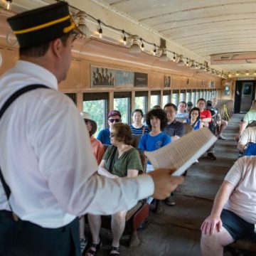 Railroad Days Celebrates Century of Electric Commuter Trains