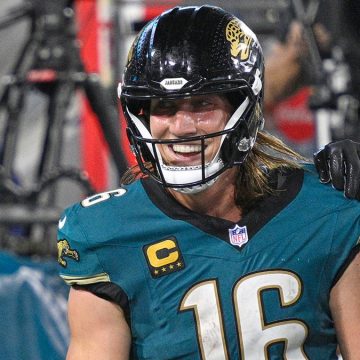 9919fd5b-428a-459c-8a60-1fa6b34c0709 Liam Coen Discusses Trevor Lawrence’s Progress, Jaguars’ Culture, and Season Outlook