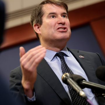 Controversy Over Deportation Betting Market Under Trump Administration