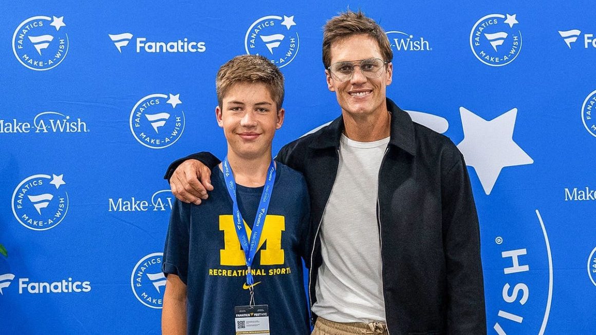 a72a1fb8-b4b6-4428-9598-5af67a4b8f66 Eli Griffith’s Dream Meet-Up with Tom Brady at Fanatics Fest