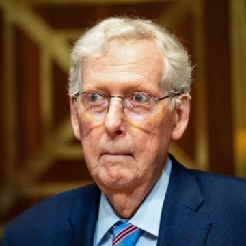 Mitch McConnell’s Hospital Photo Sparks Political Doubt