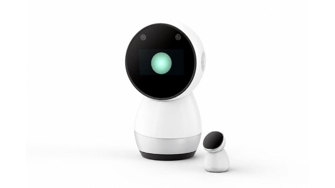 AI Wearable iKairos: Innovations and Privacy Concerns