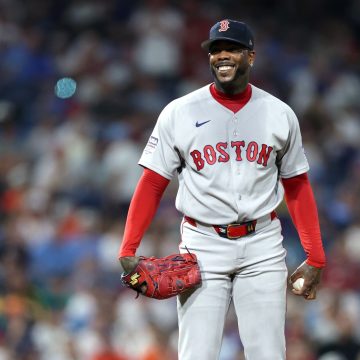 Boston Red Sox Rethink Trade Strategy Amid Playoff Race