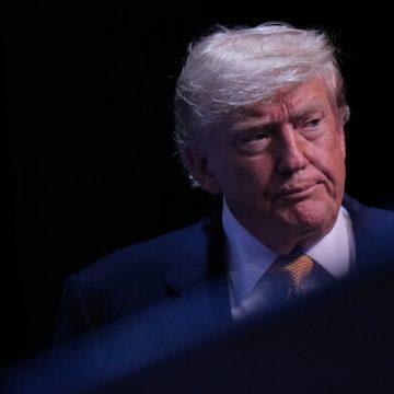President Trump Takes Flight in Classic Air Force One Amid Security Questions