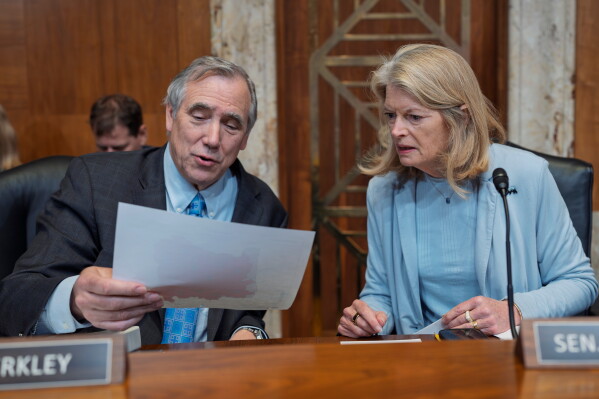 b565a87d-c387-4bd5-88f5-719bdbd1c5f2 Senate Republicans Communicate with McConnell During His Hospitalization