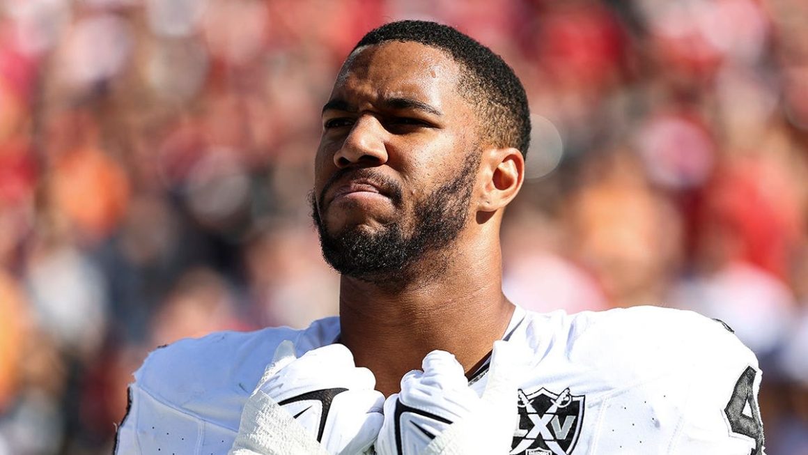 c1b4176c-43b5-4dff-9f41-fdefc2135402 Dallas Cowboys’ Charles Snowden Suspended for 2026 NFL Season