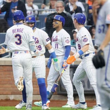 Kansas City Royals’ Error-Plagued Night Against New York Mets