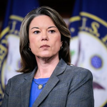 Endorsement Controversy Sparks Debate in Minnesota Senate Campaign