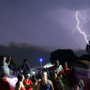 Power Outages Affect Over 800,000 Due to Storms