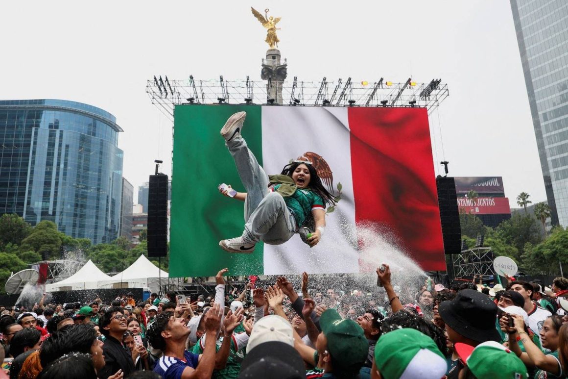 England vs Mexico: World Cup Clash at Estadio Azteca