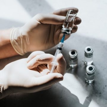 FDA Panel Recommends Loosening Regulations on Peptides Amid Concerns