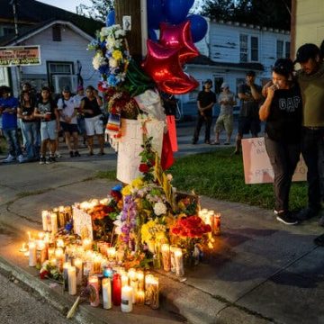 F.B.I. Investigates Van Incident Involving ICE Agents in Houston