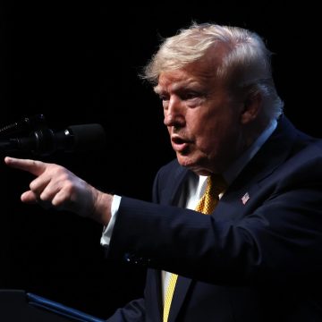 ded6b92b-1830-45ed-8d32-7a7f2f4a3a78 President Trump Pushes for Supreme Court to Rehear Birthright Citizenship Case