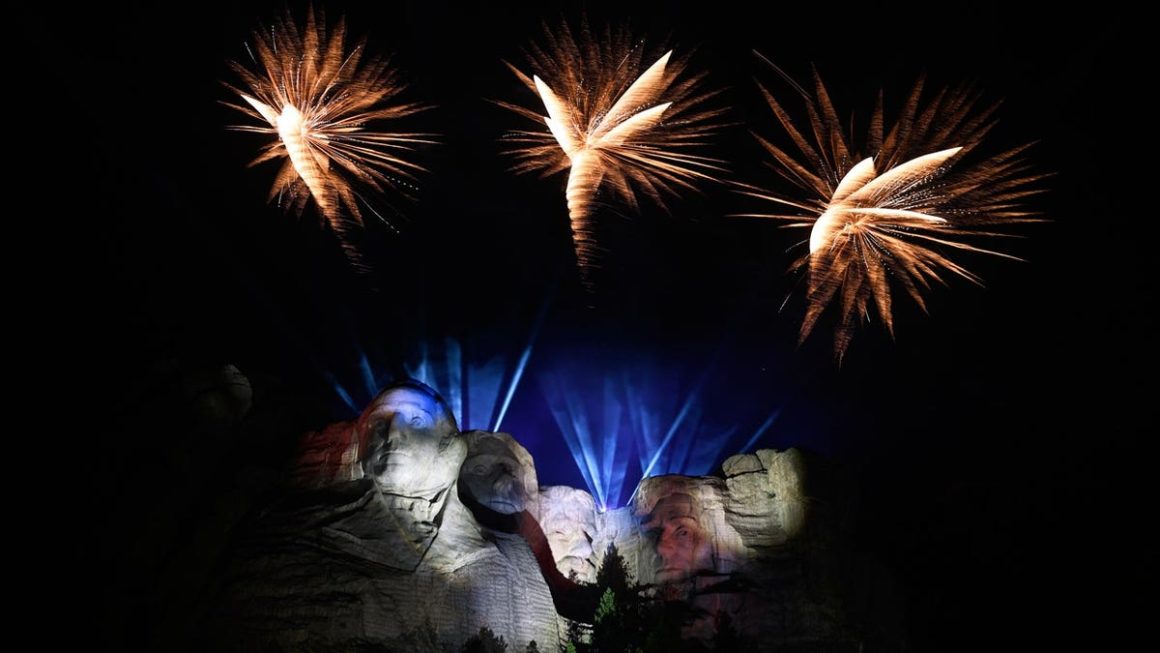 dfeb6e56-65d3-415e-a8fd-34e37299a6e4 Trump Celebrates America’s 250th Birthday at Mount Rushmore