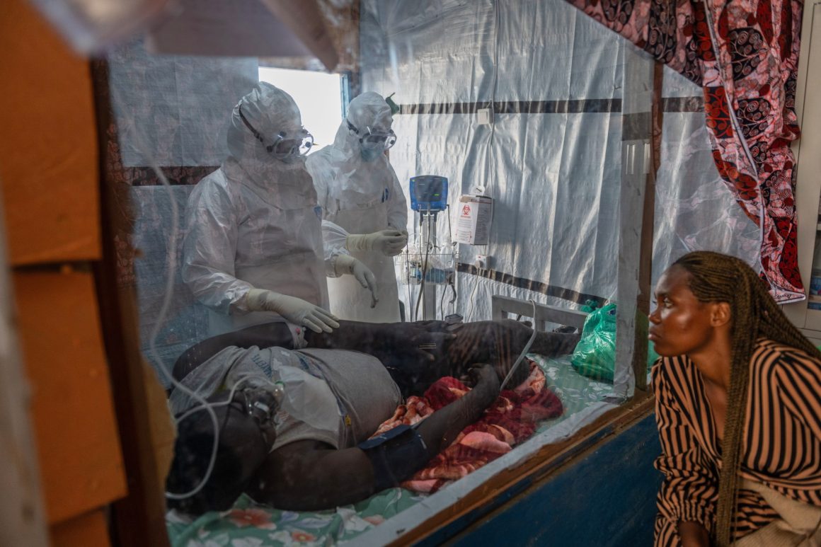 e32b131d-6b5e-4285-aec4-7e01192609d3 Efforts to Combat Ebola in Africa