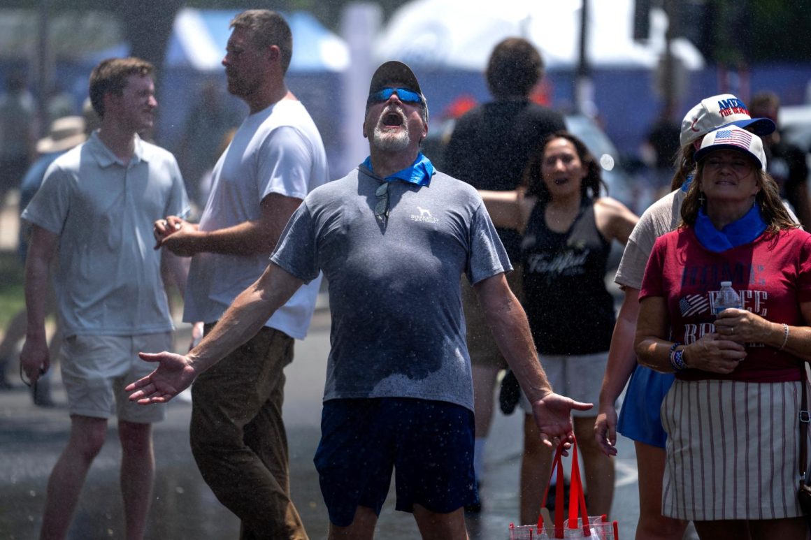Heatwave Highlights Contrasting Air Conditioning Access Across U.S.