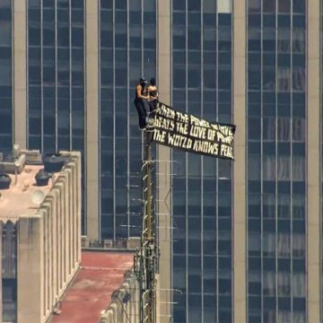 Pro-Peace Message and Proposal at Empire State Building