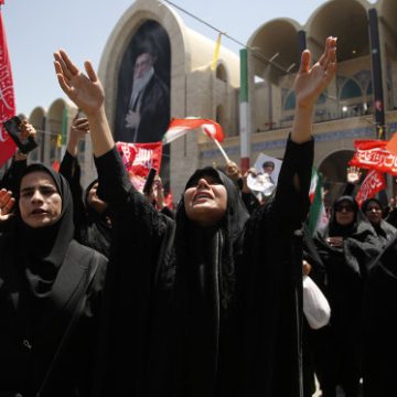 Iranians Gather in Tehran to Mourn Ayatollah Ali Khamenei