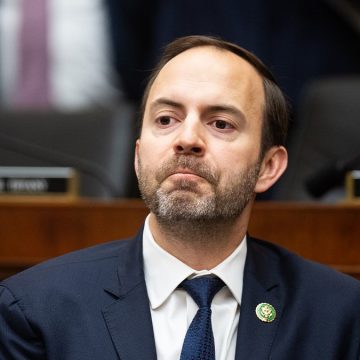 Ethics Committee Reviews Allegations Against Texas Representative