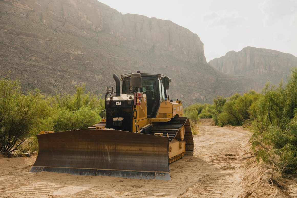 143785e2-44a2-414c-bfee-fa899b527d08 Environmental Concerns Over Border Wall in Big Bend National Park